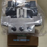 4F720-25-L-AC110V，CKD換向電磁閥